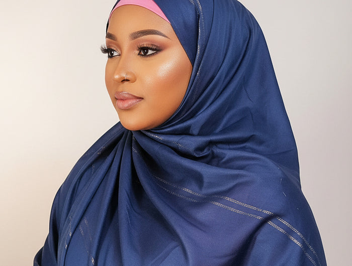 <h1><em>Pashminas & Foulards</em></h1>