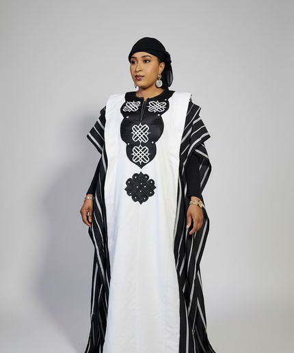 Boubou aso oke oloyé brodé - Noir blanc