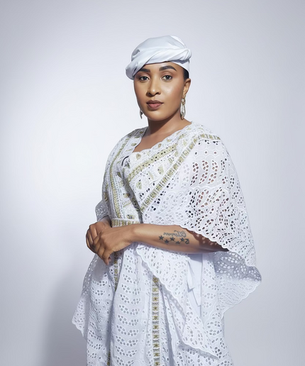 Makeba en dentelle - Blanc gold