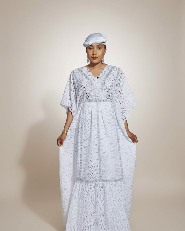 Makeba en dentelle - Blanc