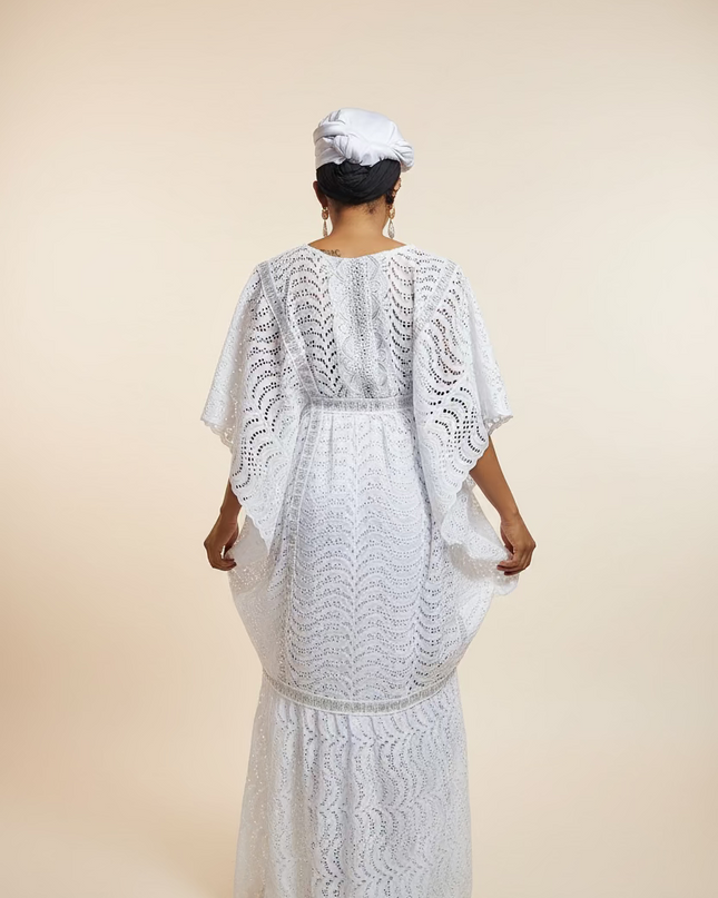 Makeba en dentelle - Blanc