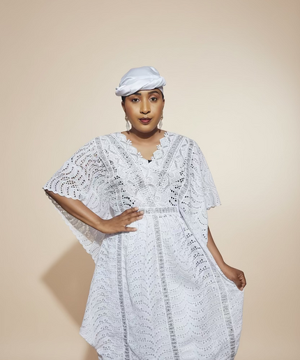 Makeba en dentelle - Blanc