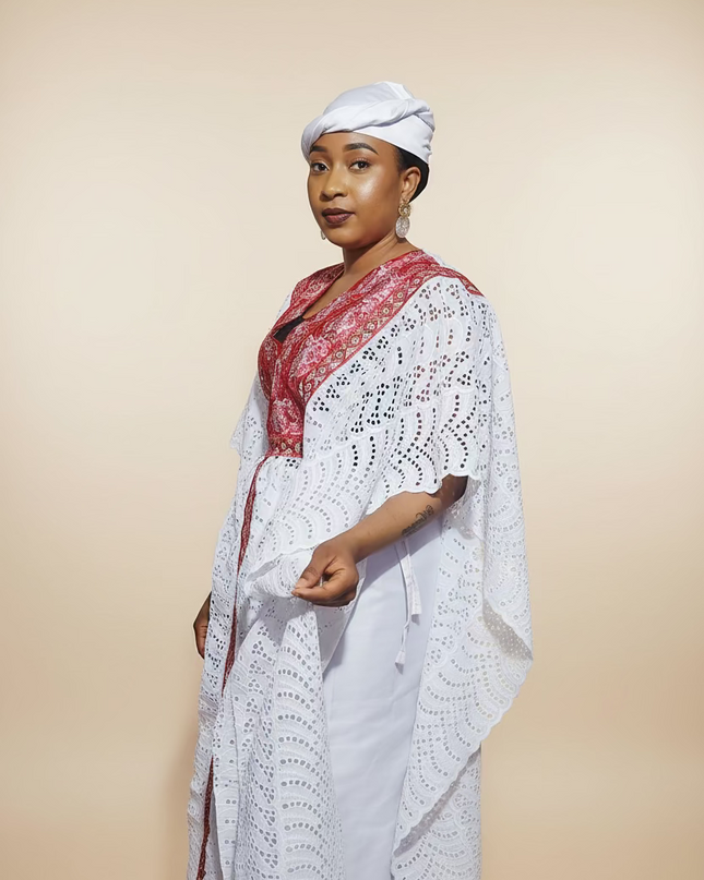 Makeba en dentelle - Blanc rouge