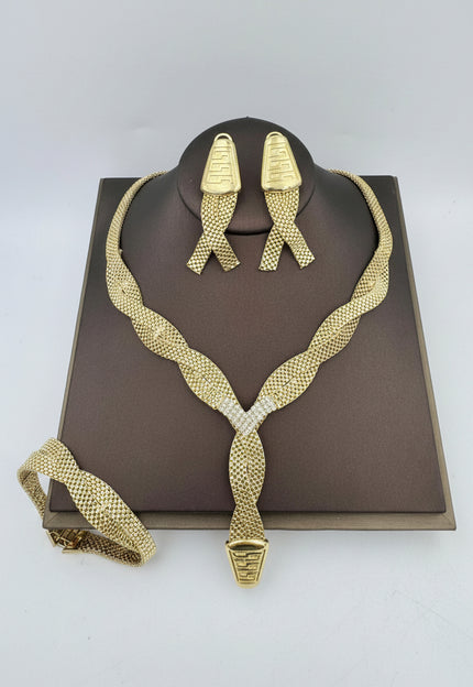 <strong>Parure de bijoux</strong> - Une pièce originale !<a href="/collections/bijoux-parures" target="_blank" title="Bijoux">/collections/bijoux-parures</a>