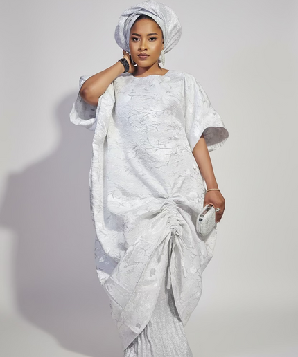 Ensemble brocart rétractable avec sous robe plissé - Blanc