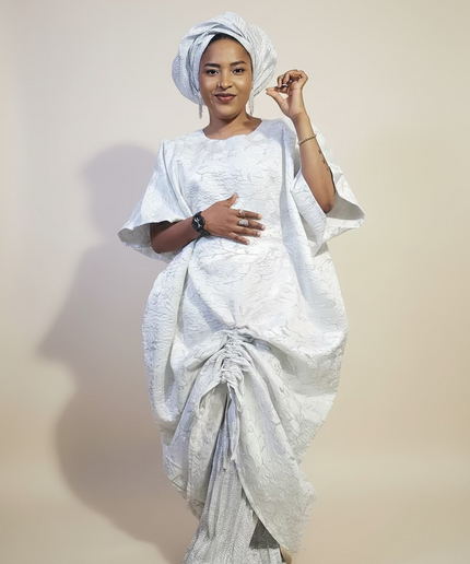 Ensemble brocart rétractable avec sous robe plissé - Blanc