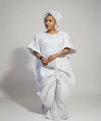 Ensemble brocart rétractable avec sous robe plissé - Blanc