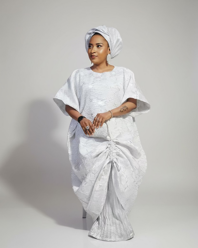 Ensemble brocart rétractable avec sous robe plissé - Blanc