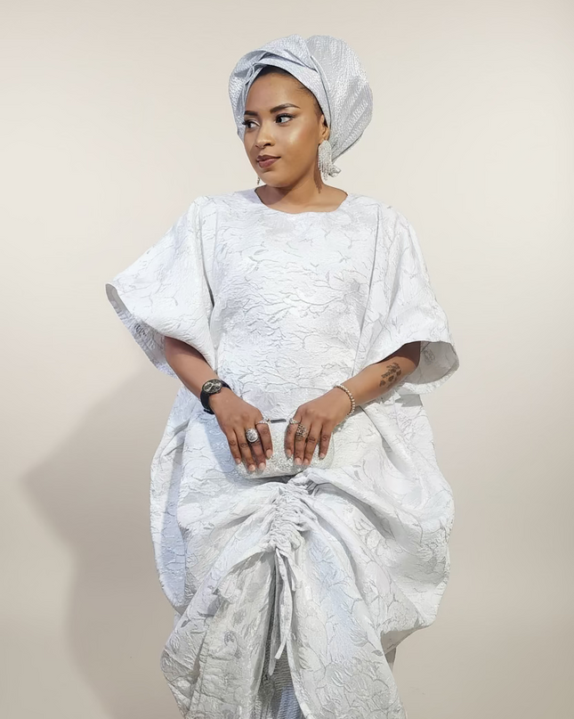 Ensemble brocart rétractable avec sous robe plissé - Blanc