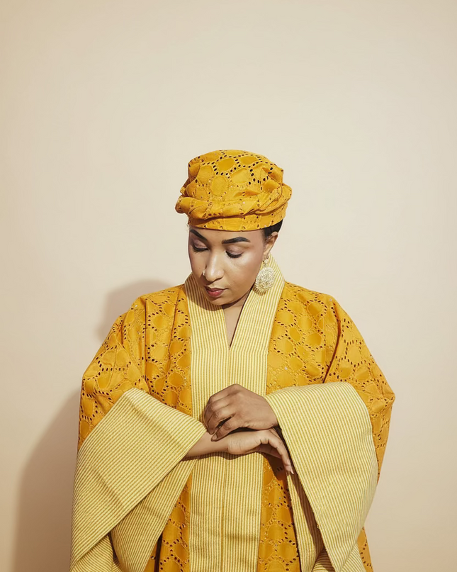Robe morenike dentelle aso oke - Jaune moutarde II